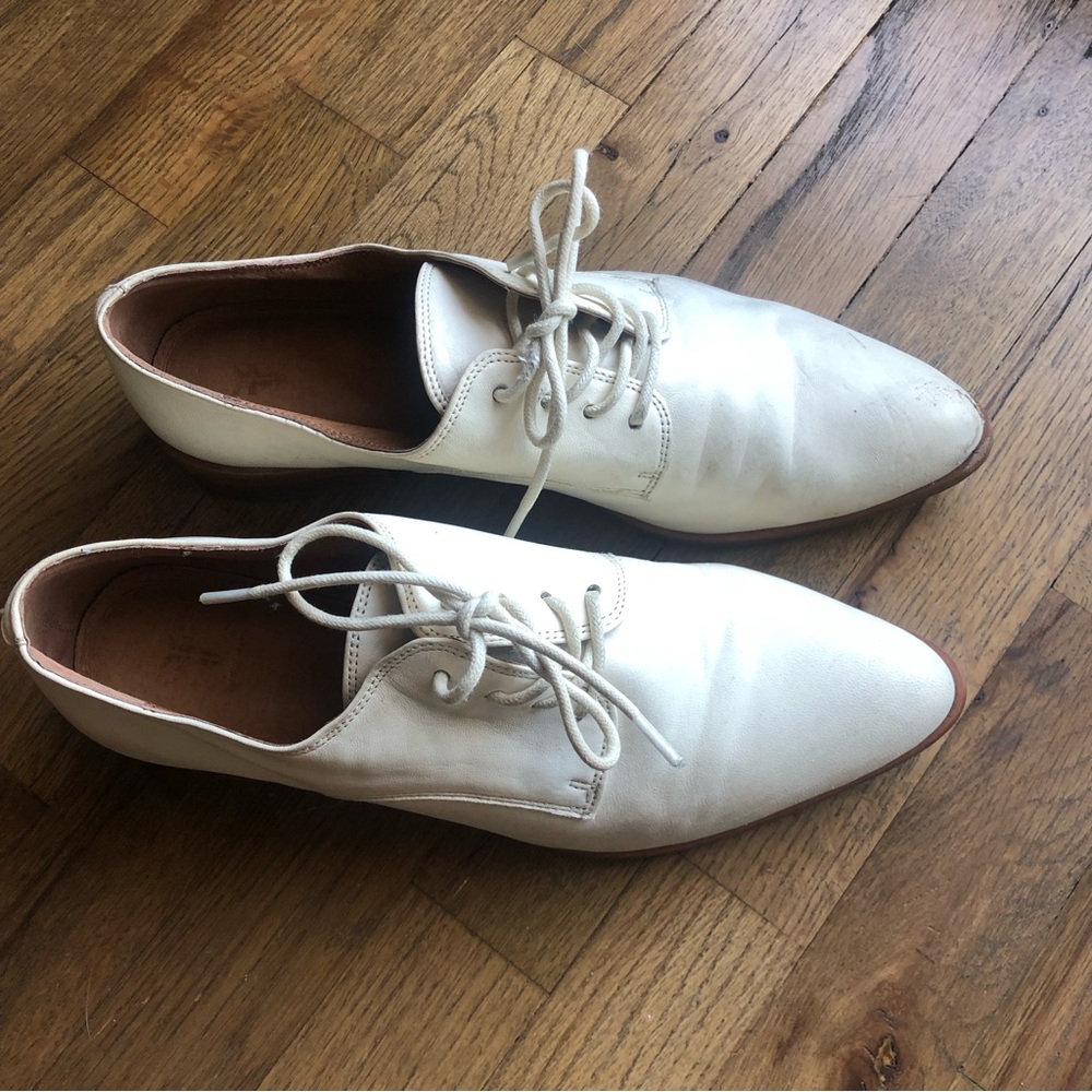 FRYE - Picture 4 of 16